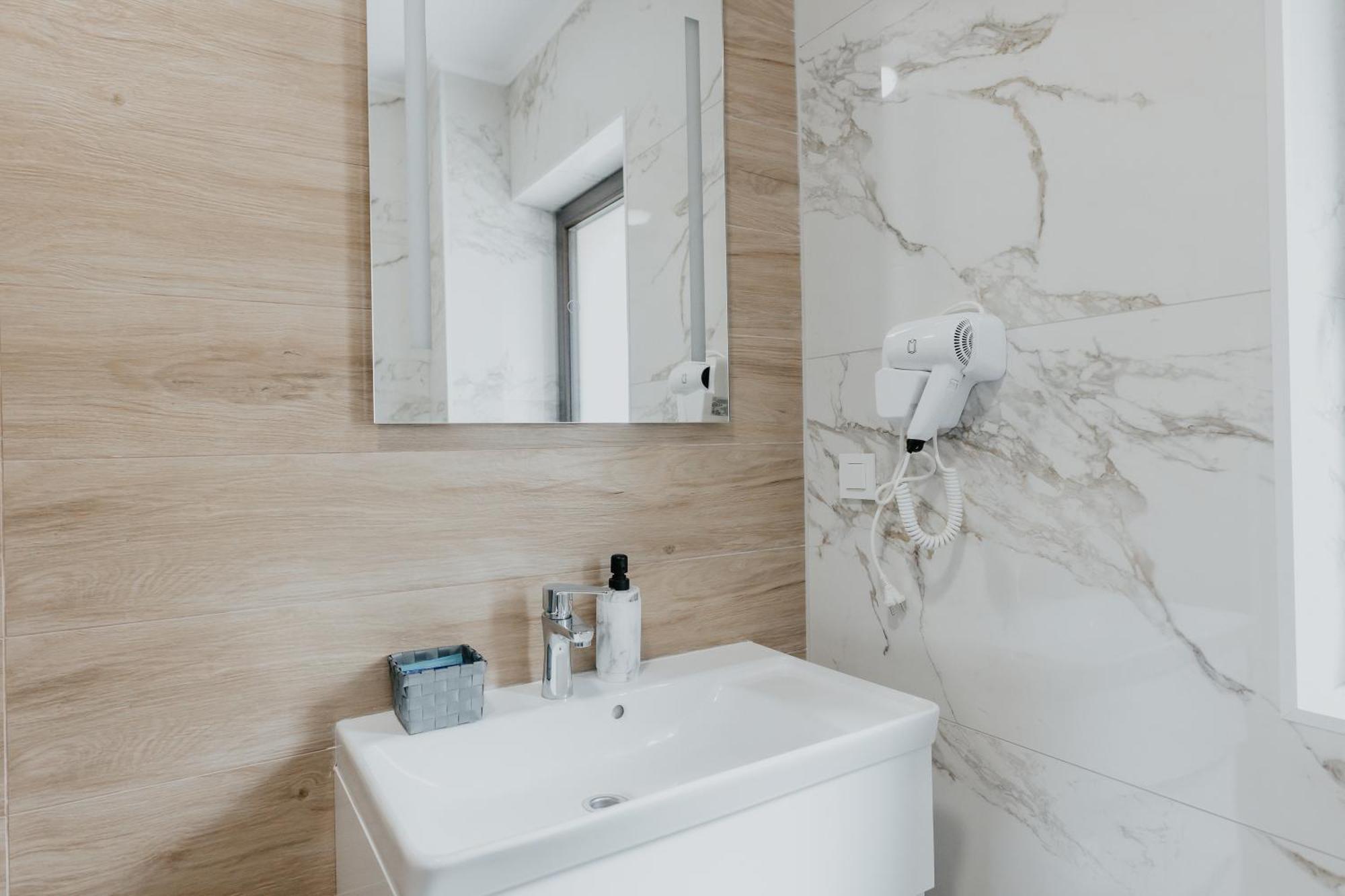 Aparthotel Plevnei1 Cluj-Napoca Ngoại thất bức ảnh